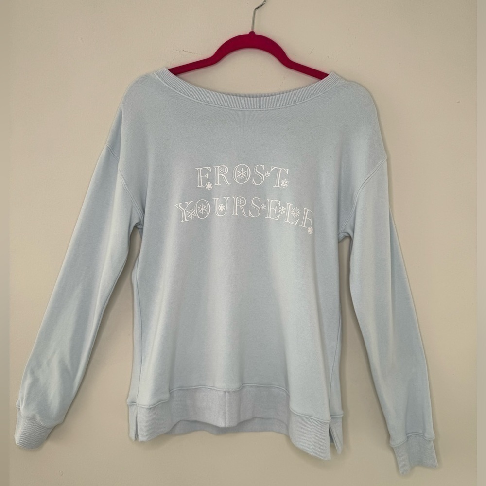 Kittenish Frost Yourself Baby Blue Pullover Crewneck Boat Neck size Medium